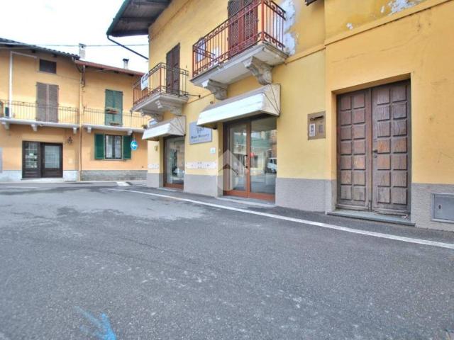 Locale Commerciale in vendita a Piemonte, Vercelli