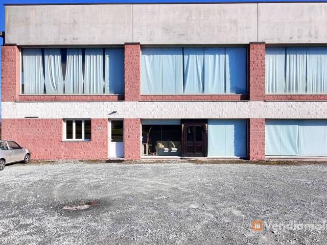 Locale Commerciale in vendita a Piemonte, Cuneo