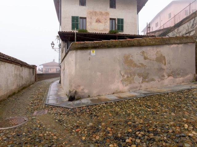 Locale Commerciale in vendita a Piemonte, Cuneo