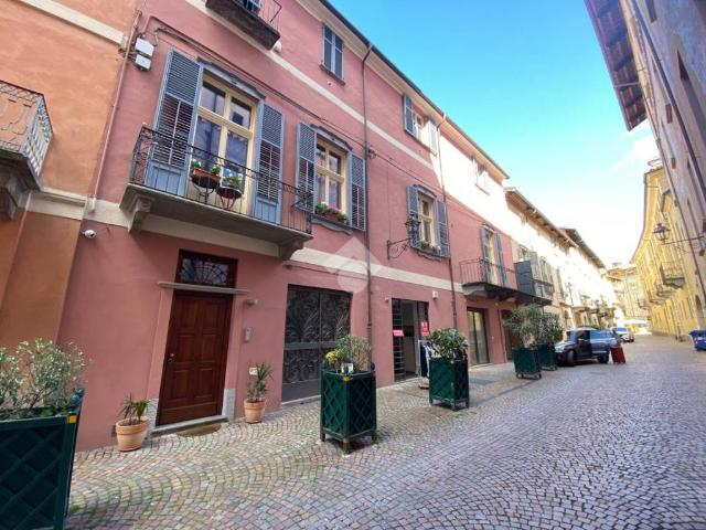 Locale Commerciale in vendita a Piemonte, Cuneo