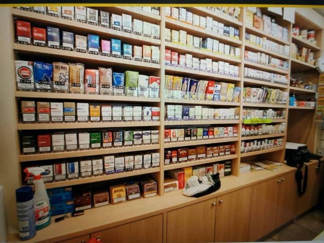 Locale Commerciale in vendita a Sant'Antonio, Marche