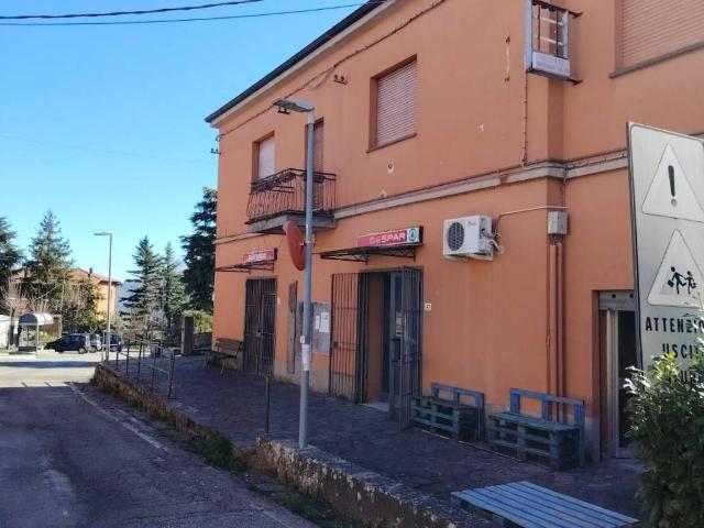 Locale Commerciale in vendita a Unione dell'Appennino Bolognese, San Benedetto Val Di Sambro