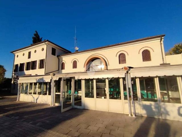 Locale Commerciale in vendita a San Biagio Di Callalta, Veneto