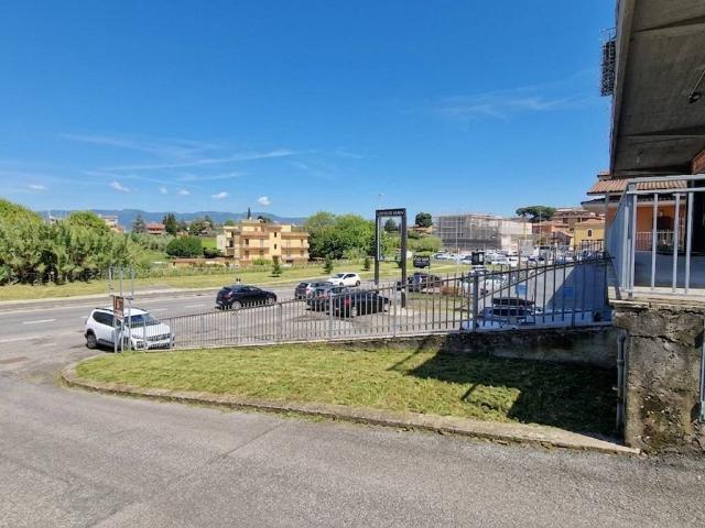 Locale Commerciale in vendita a Roma Capitale, Lazio