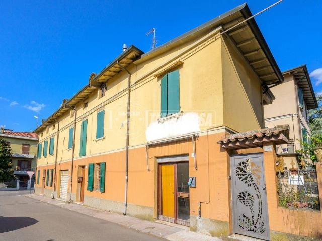 Locale Commerciale in vendita a Unione dei comuni del Sorbara, San Cesario Sul Panaro