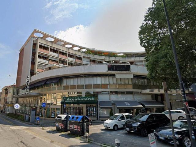 Locale Commerciale in vendita a San Donà Di Piave, Veneto