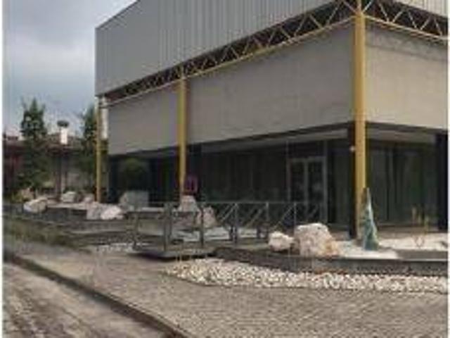 Locale Commerciale in vendita a San Donà Di Piave, Veneto