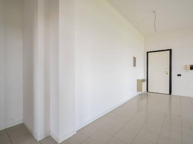 Locale Commerciale in vendita a Unione Comuni Modenesi Area Nord, San Felice Sul Panaro