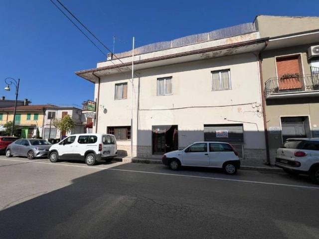 Locale Commerciale in vendita a San Giorgio a Liri, Frosinone