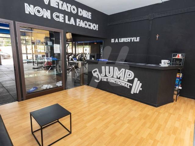 Locale Commerciale in vendita a Marzani, San Giorgio Del Sannio