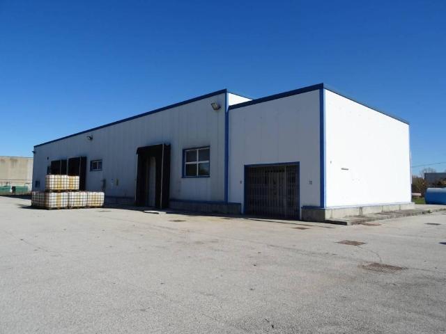 Locale Commerciale in vendita a San Giorgio Di Nogaro, Friuli-Venezia Giulia