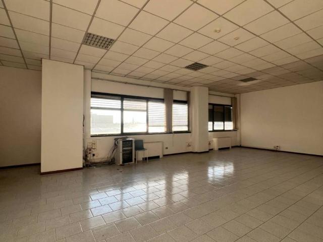 Locale Commerciale in vendita a Unione Reno Galliera, San Giorgio Di Piano
