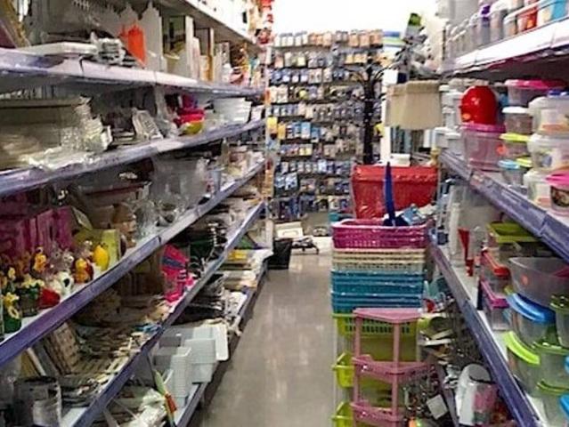 Locale Commerciale in vendita a San Giorgio Piacentino, Reggio Emilia