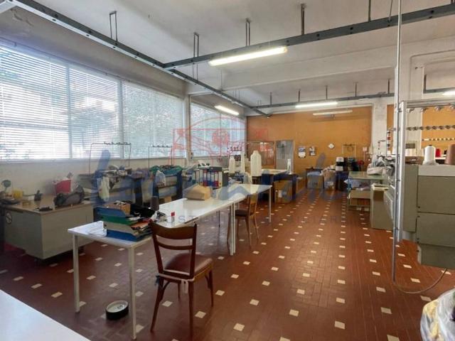 Locale Commerciale in vendita a San Giorgio Piacentino, Reggio Emilia