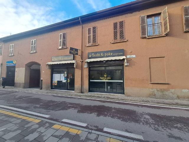 Locale Commerciale in vendita a San Giorgio Su Legnano, Lombardia