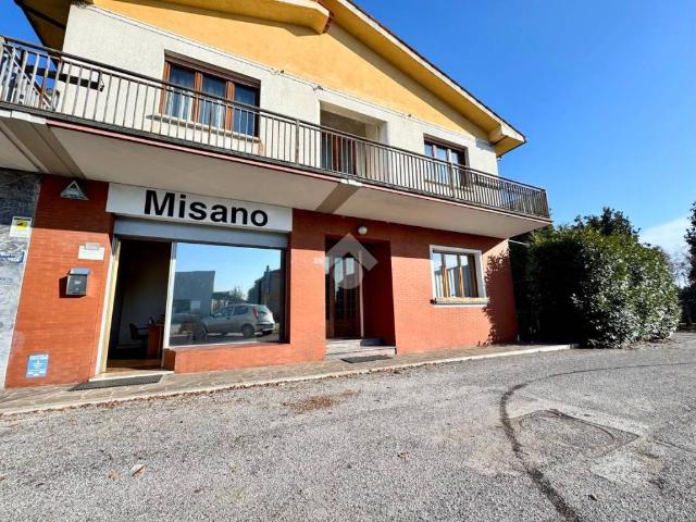 Locale Commerciale in vendita a San Giovanni Al Natisone, Friuli-Venezia Giulia