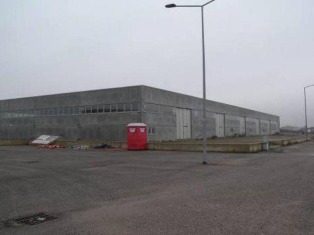 Locale Commerciale in vendita a Unione dei comuni Isola Mantovana, San Giovanni Del Dosso
