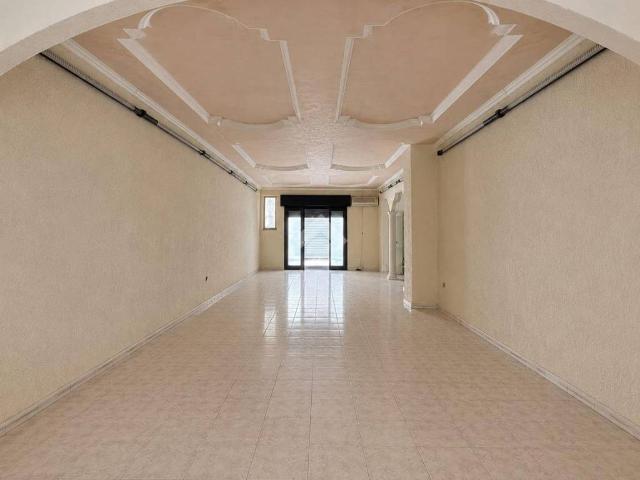 Locale Commerciale in vendita a Puglia, Foggia