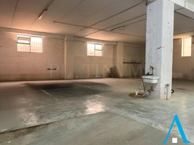 Locale Commerciale in vendita a Puglia, Foggia