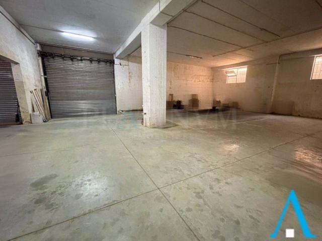 Locale Commerciale in vendita a Puglia, Foggia
