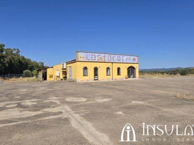 Locale Commerciale in vendita a San Giovanni Suergiu, Sardigna/Sardegna