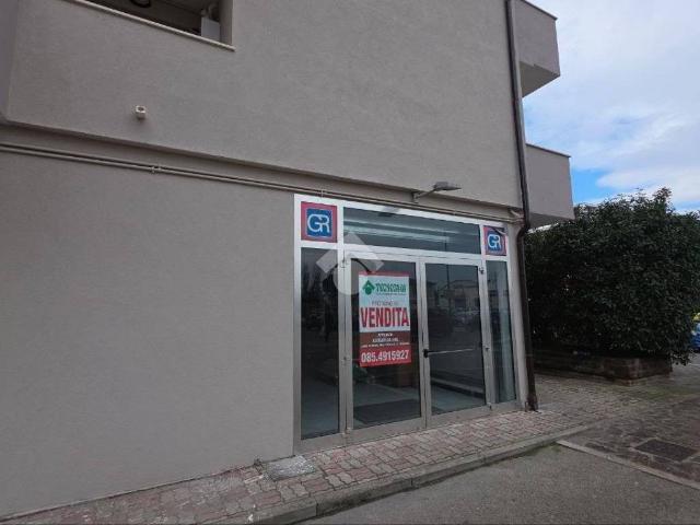 Locale Commerciale in vendita a San Giovanni Teatino, Abruzzo