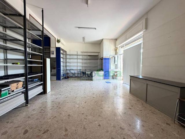 Locale Commerciale in affitto a San Giovanni Teatino, Abruzzo