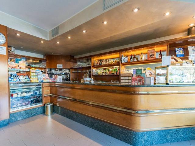 Locale Commerciale in vendita a Zivido, San Giuliano Milanese