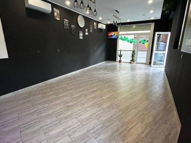 Locale Commerciale in vendita a Zivido, San Giuliano Milanese