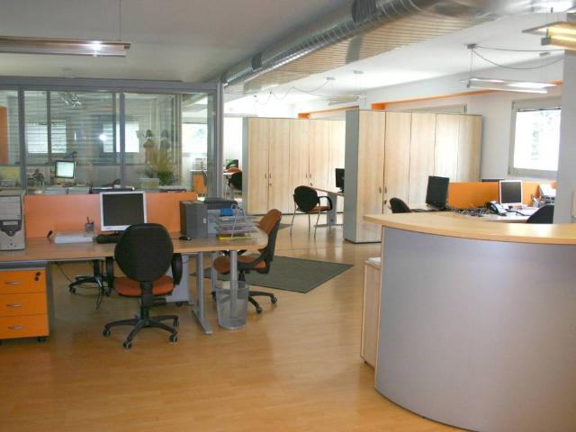 Locale Commerciale in vendita a Zivido, San Giuliano Milanese