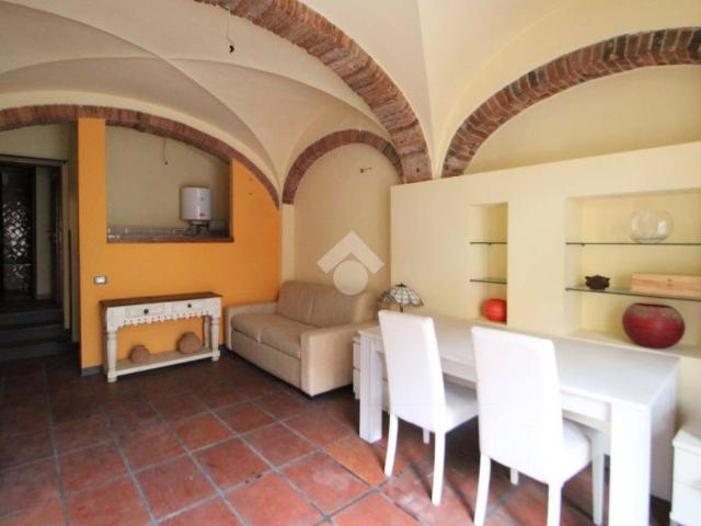 Locale Commerciale in vendita a San Giuliano Terme, Toscana