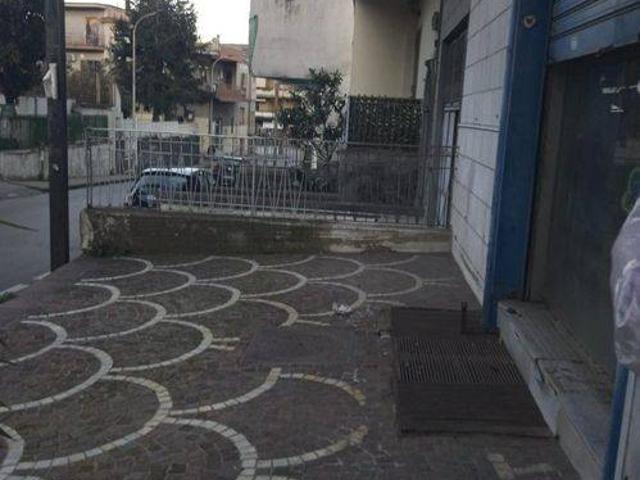 Locale Commerciale in vendita a San Giuseppe Vesuviano, Campania