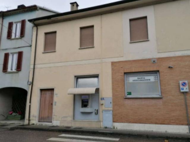 Locale Commerciale in vendita a Lama, San Giustino