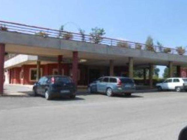 Locale Commerciale in vendita a San Giustino, Umbria