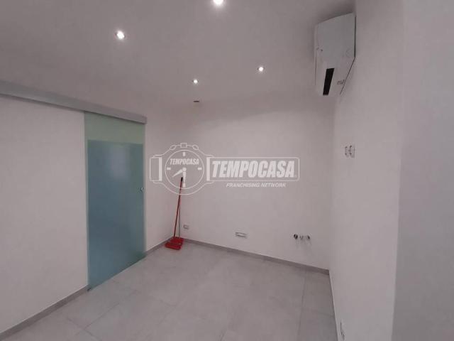 Locale Commerciale in vendita a Idice, San Lazzaro