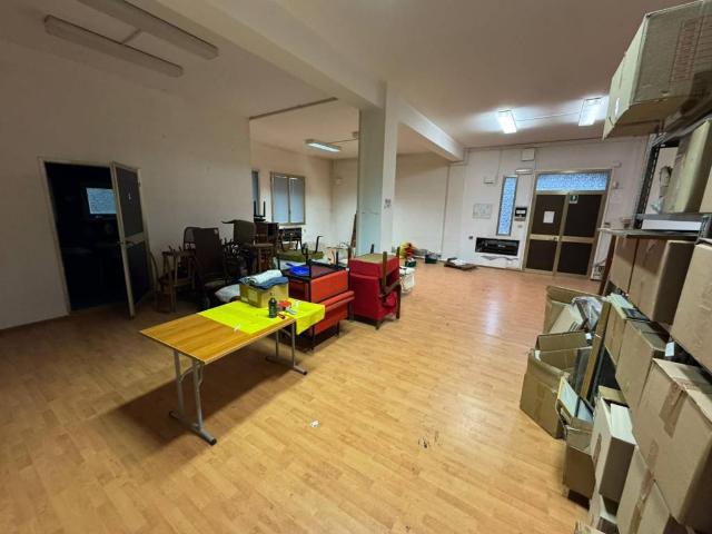Locale Commerciale in vendita a Idice, San Lazzaro
