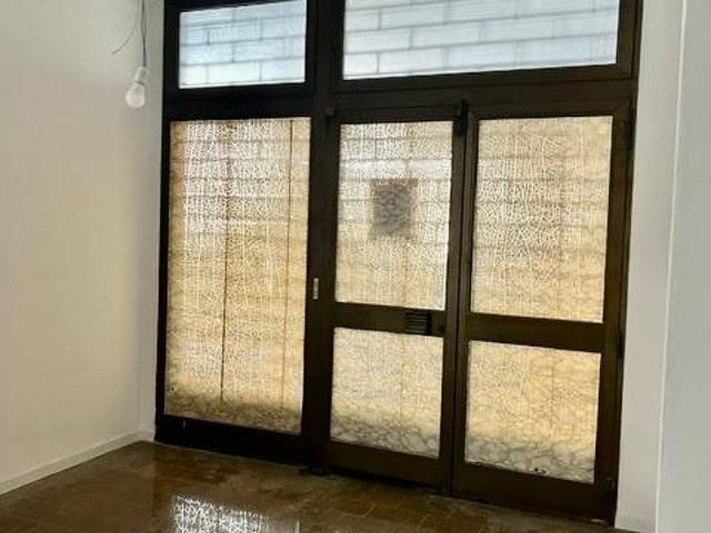 Locale Commerciale in vendita a Cicogna, San Lazzaro