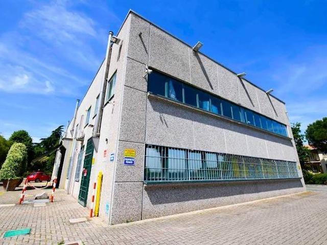 Locale Commerciale in vendita a Idice, San Lazzaro