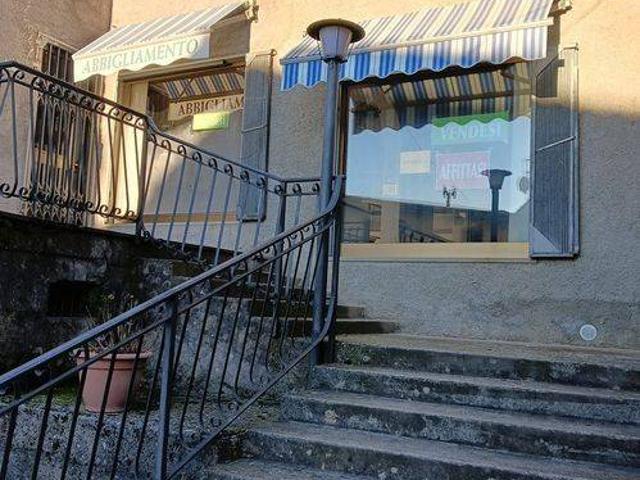 Locale Commerciale in vendita a Piteglio, Toscana