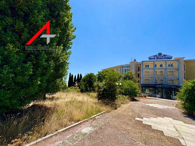 Locale Commerciale in vendita a Puglia, Foggia