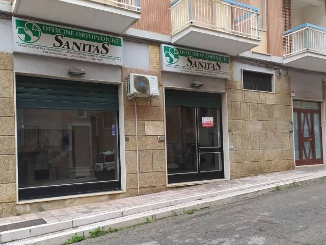 Locale Commerciale in vendita a Puglia, Foggia