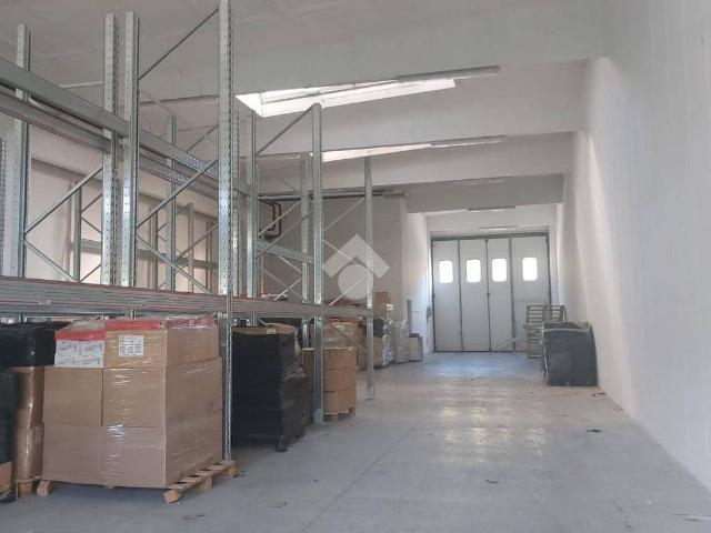 Locale Commerciale in vendita a Faetano