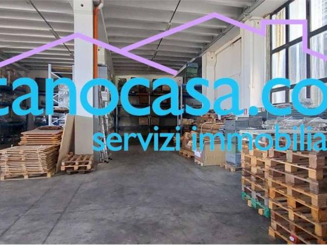 Locale Commerciale in vendita a Serravalle