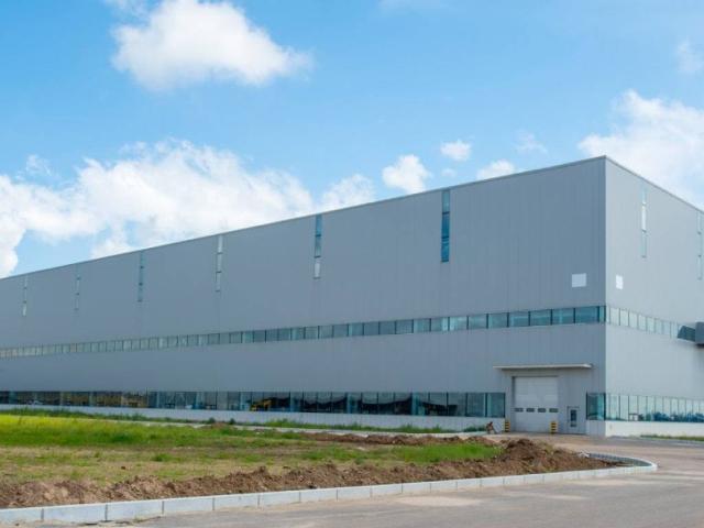 Locale Commerciale in vendita a Case Nuove, San Martino Buon Albergo
