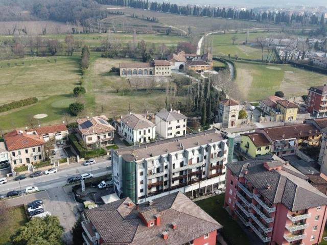Locale Commerciale in vendita a Case Nuove, San Martino Buon Albergo