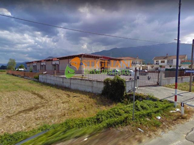 Locale Commerciale in vendita a San Massimo, Molise
