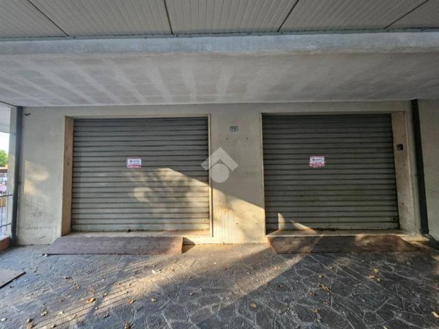 Locale Commerciale in vendita a San Mauro Pascoli, Reggio Emilia