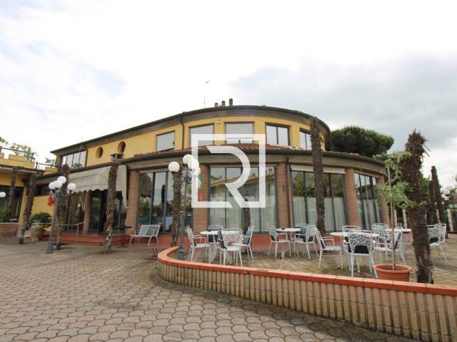 Locale Commerciale in vendita a San Mauro Pascoli, Reggio Emilia