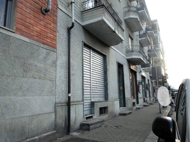 Locale Commerciale in vendita a Oltrepo, Piemonte
