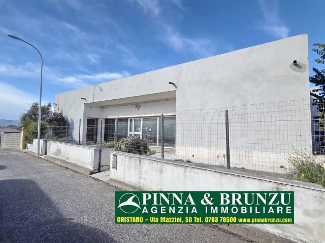 Locale Commerciale in vendita a San Nicolò D'arcidano, Sardigna/Sardegna